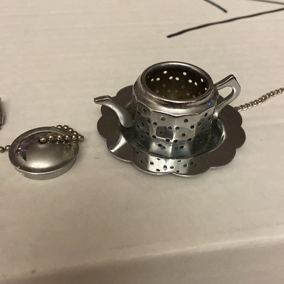 Two tea strainers infusers vintage tea pot and moon w trays - Picture 5 of 9